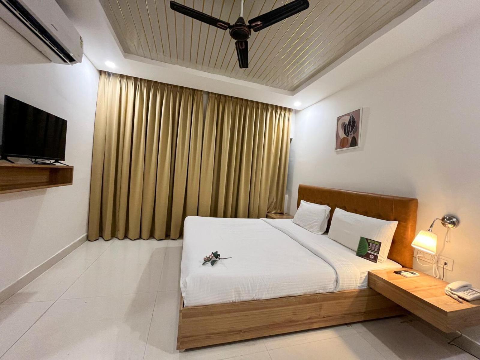 Hotel Hibiscus Tree- Bachupally Haïdarabad Extérieur photo